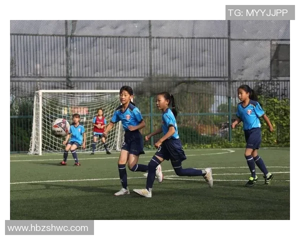 在绿茵场上舞动的风之子最飘逸的足球明星风采解析